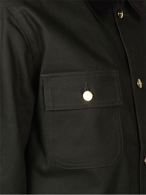 Giacca nera di CARHARTT WIP caratterizzata da abbottonatura frontale, logo sul petto, tasche frontali e colletto a camicia in velluto a coste. CARHARTT WIP | I0152613CM01